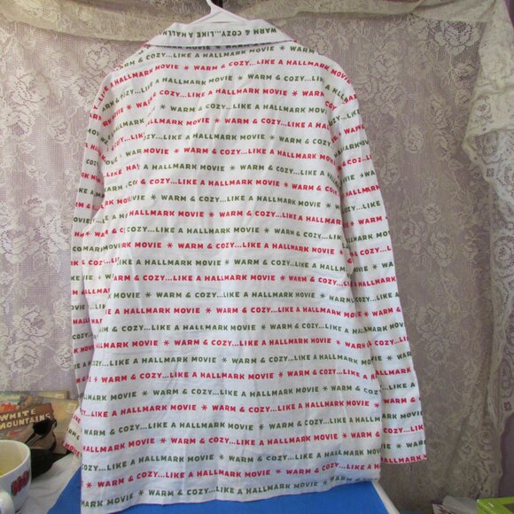 Hallmark Channel Warm & Cozy Like a Hallmark Movie Mens XL PJ Set New - Picture 5 of 8